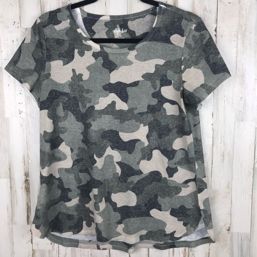 Style & Co Camouflage Tee Size Small